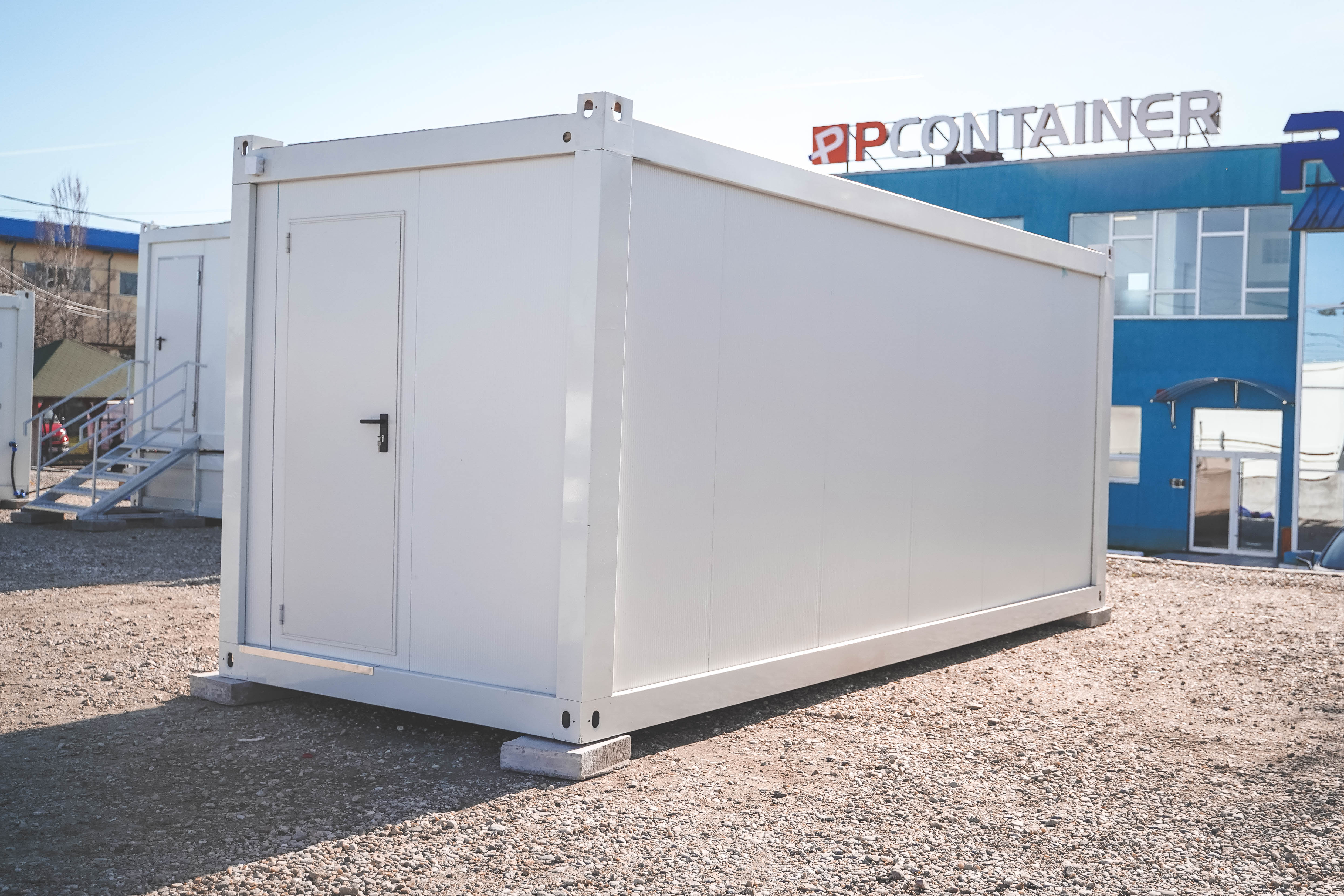 container flatpack montat