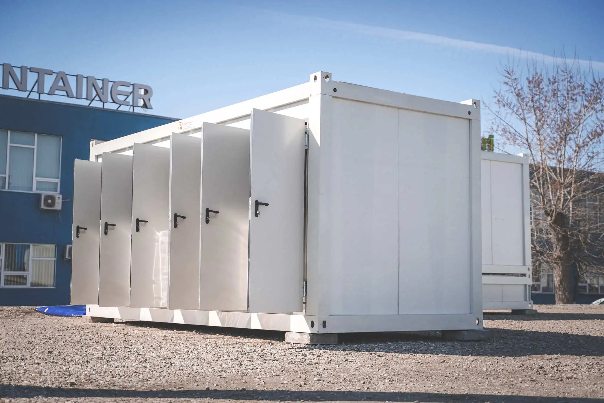Închiriere containere